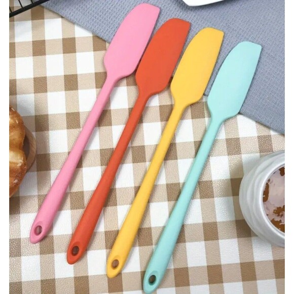 3pcs RED Silicone Spatula  - Food Grade, High-Temperature Resistant Scra… - Picture 1 of 10